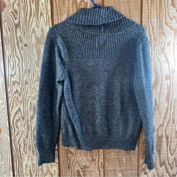 American Eagle Outfitters Button Cardigan 🦈 - Picture 4 of 4